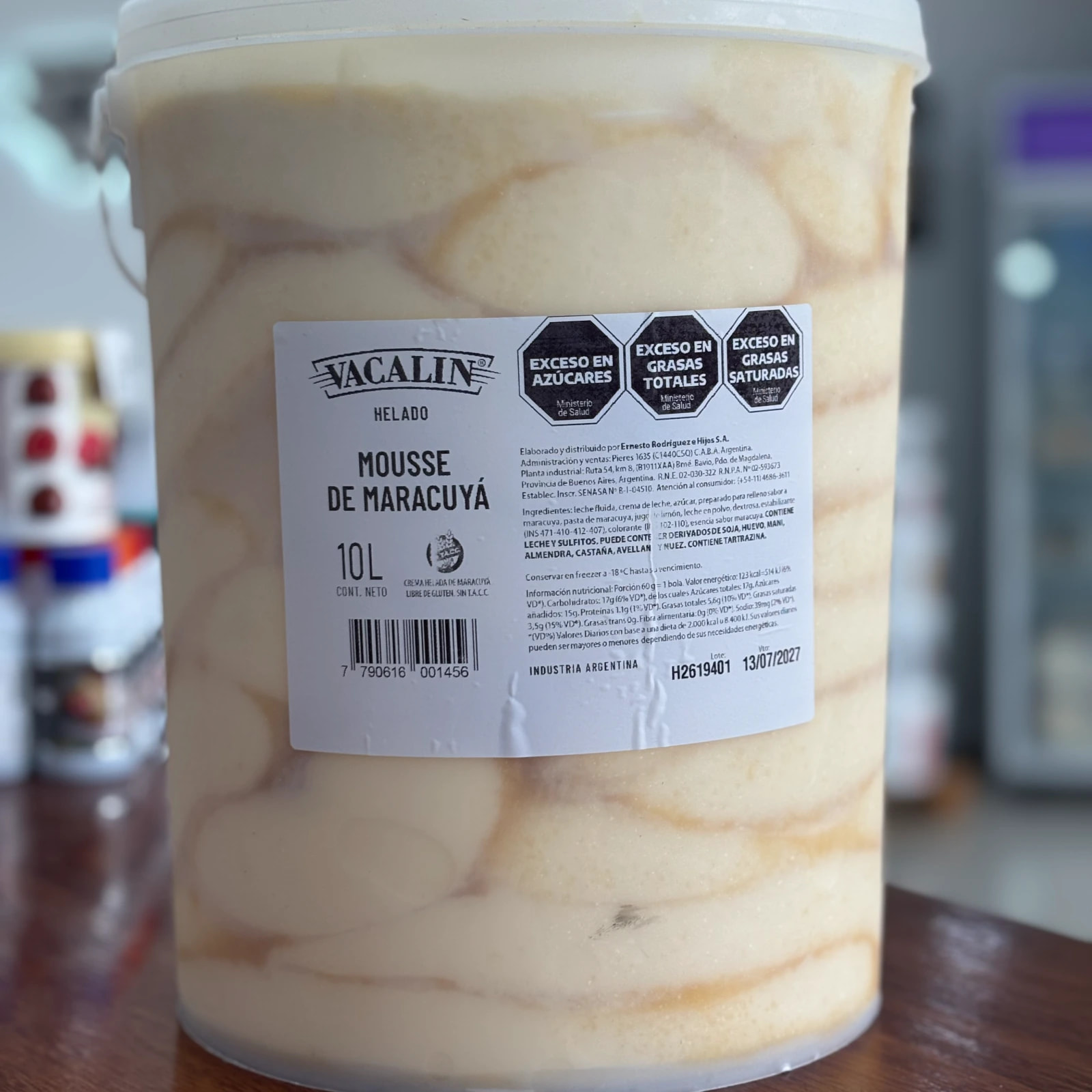 Baldes 10 litros Vacalin — sabor Mousse de maracuyá